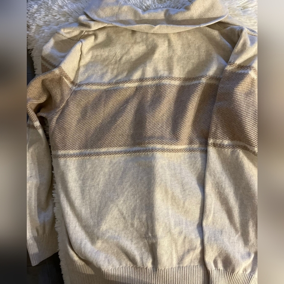 Men's Cardigan Sweater - Picture 2 of 4